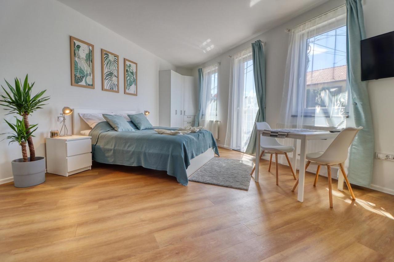 Barka Apartman 埃格尔 外观 照片