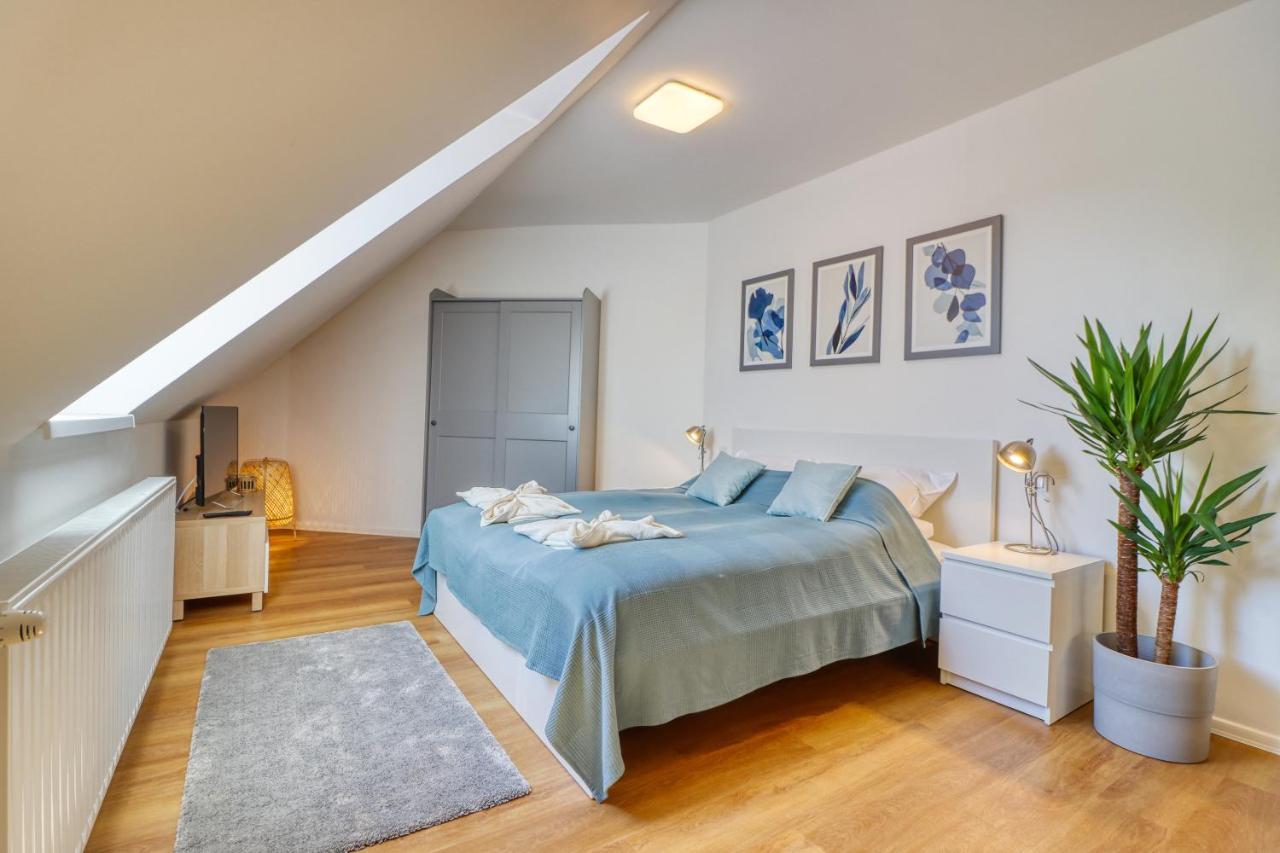 Barka Apartman 埃格尔 外观 照片